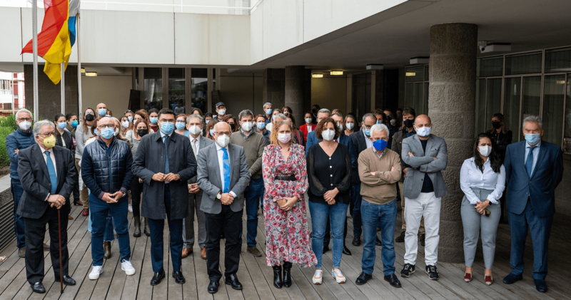 Imagen de la concentración a las puertas del Cabildo de Gran Canaria / TA